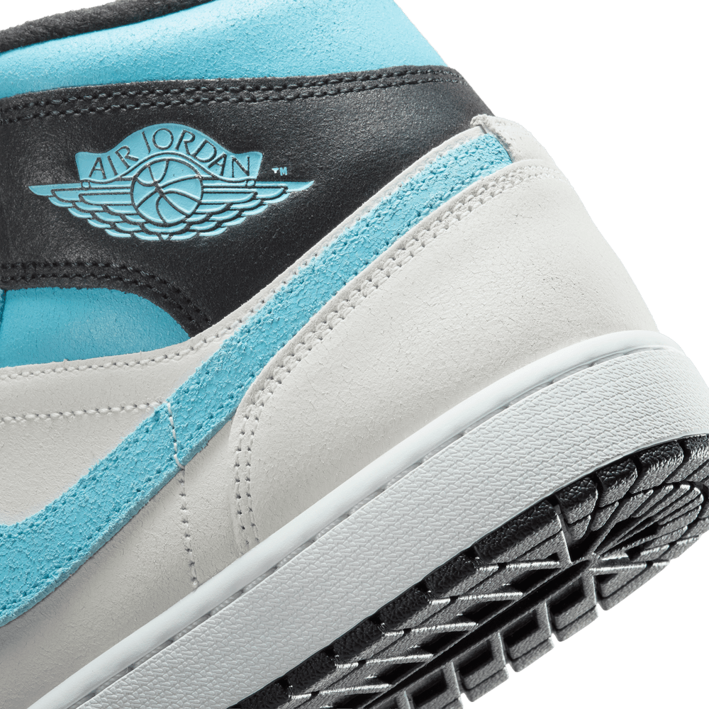 Air Jordan 1 Mid SE